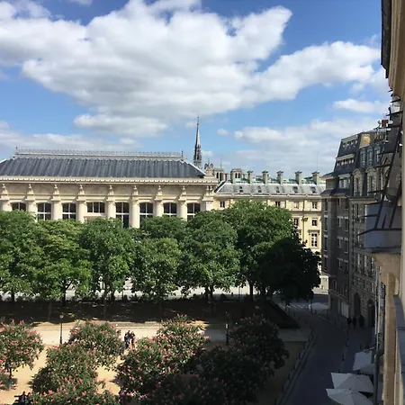 Place Dauphine-2