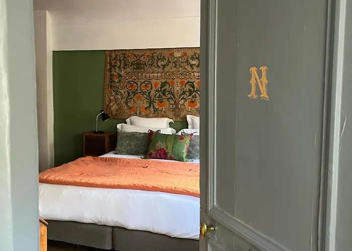 Bed and Breakfast Le 66 Paris